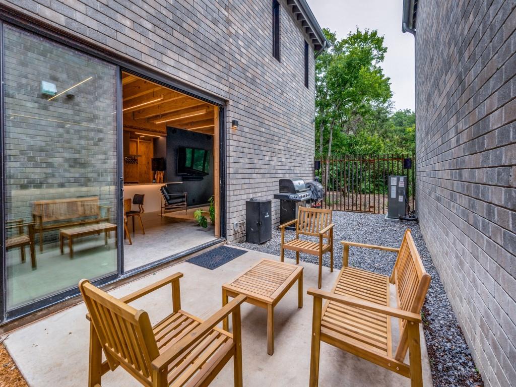 Urban Commomns - Residential Lease