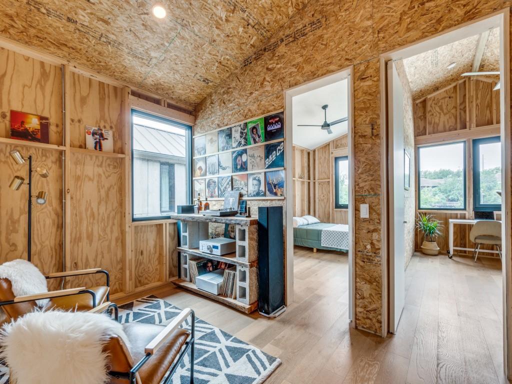 Urban Commomns - Residential Lease