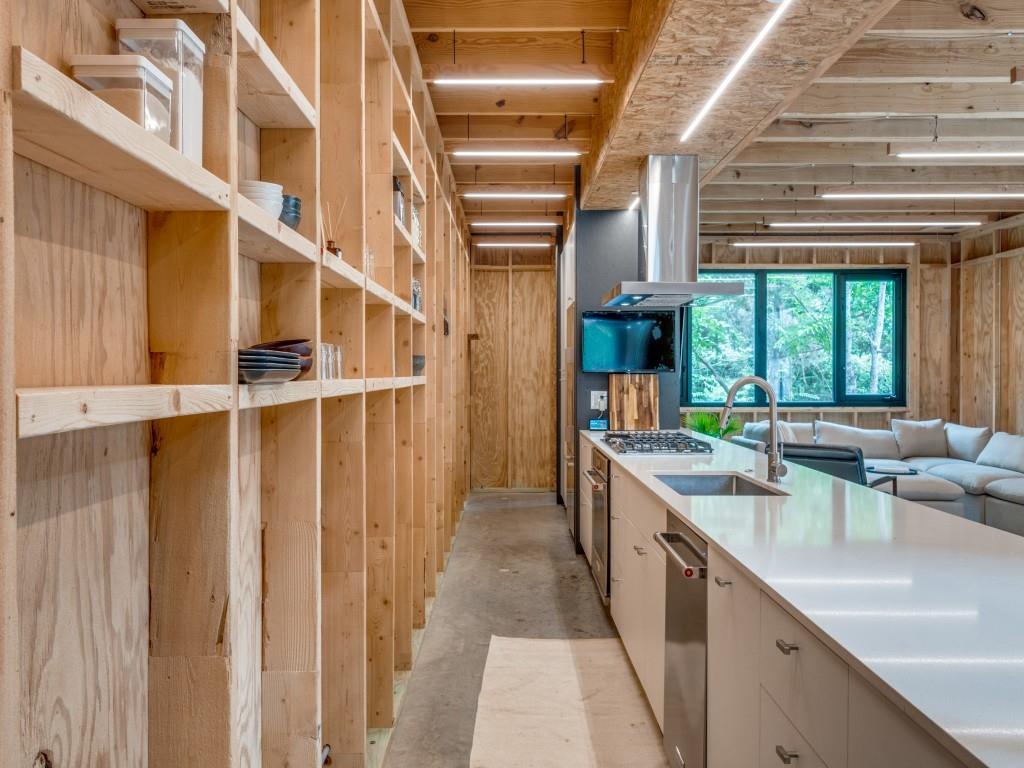 Urban Commomns - Residential Lease