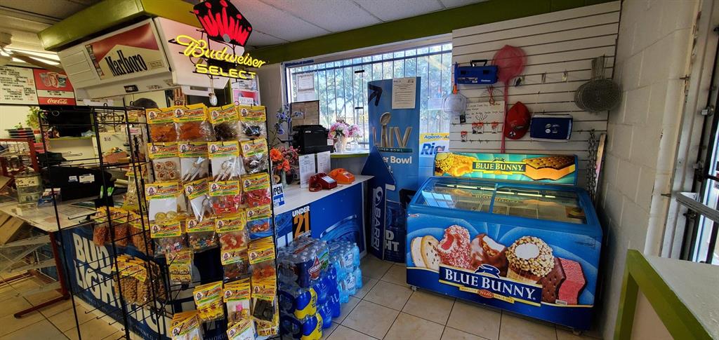 Comanche Harbor Sec C - Commercial Lease