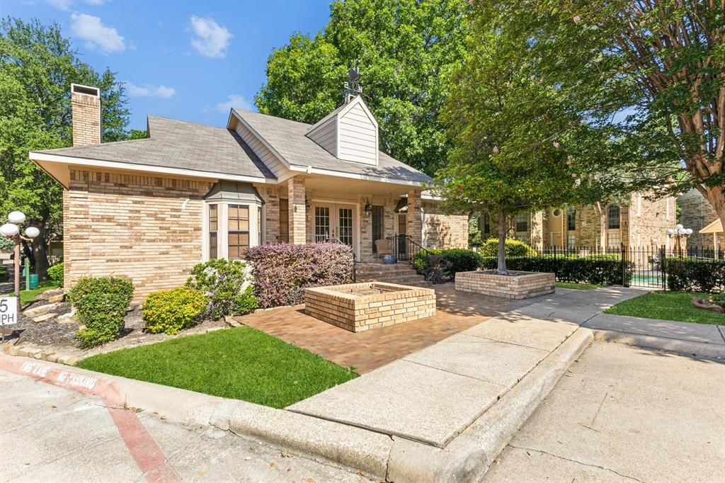 Preston on the Lake - Residential