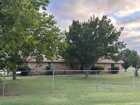 A home in Krum