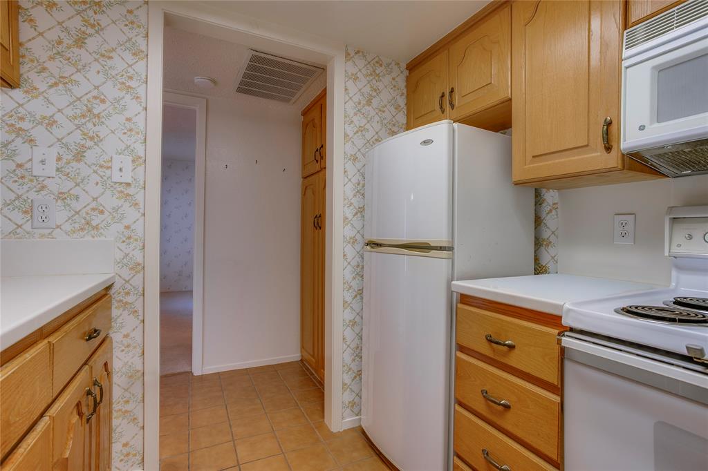 Las Colonitas Condo - Residential