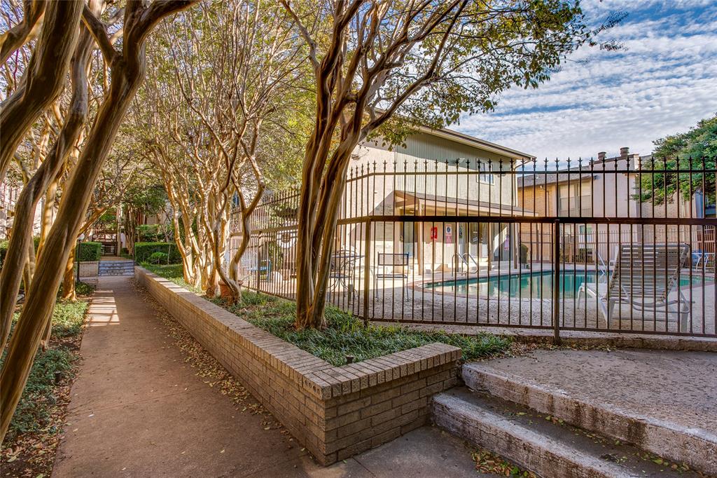 Las Colonitas Condo - Residential