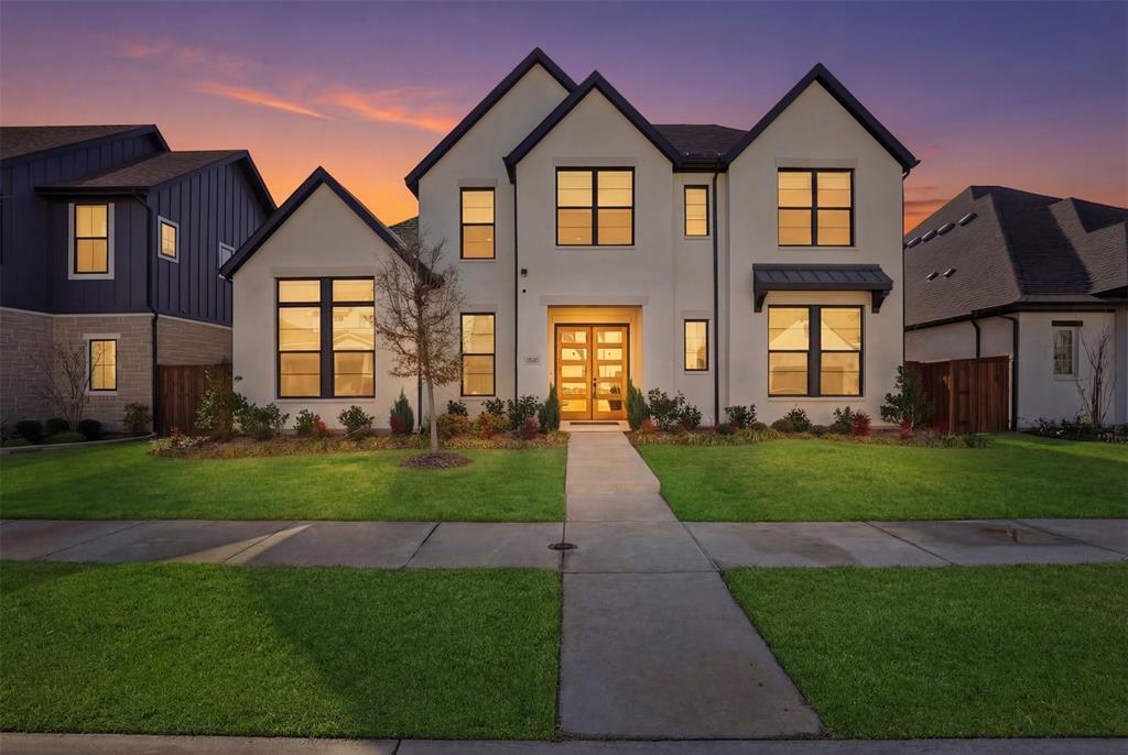 2209 Sandrellan Street