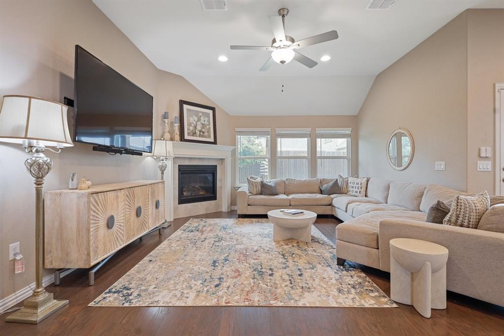 2837 Redbud Lane