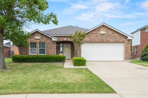 Photo of 1306 Fayette Ct, Wylie, TX 75098 (MLS # 21243497)