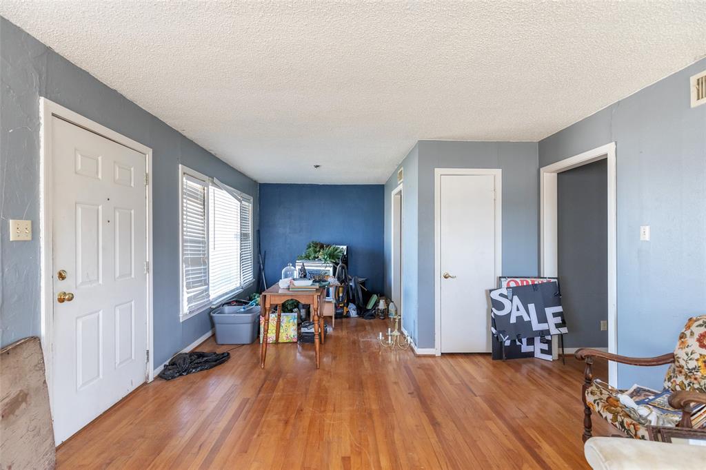 Walter A Moore Rep - Commercial Sale