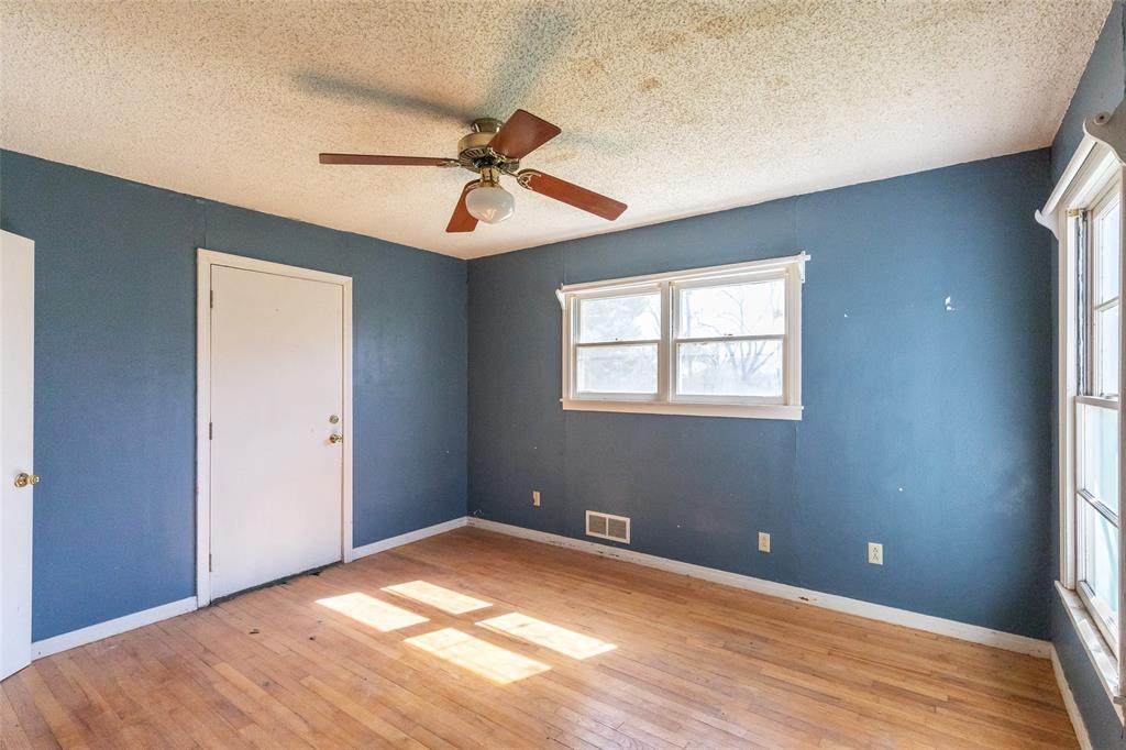 Walter A Moore Rep - Commercial Sale