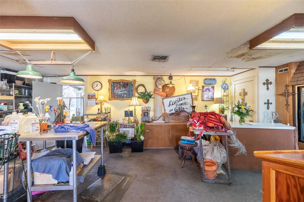 Walter A Moore Rep - Commercial Sale