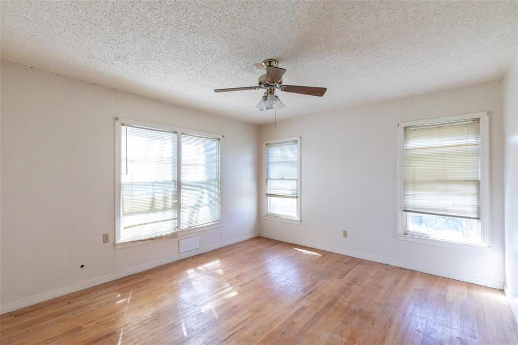 Walter A Moore Rep - Commercial Sale