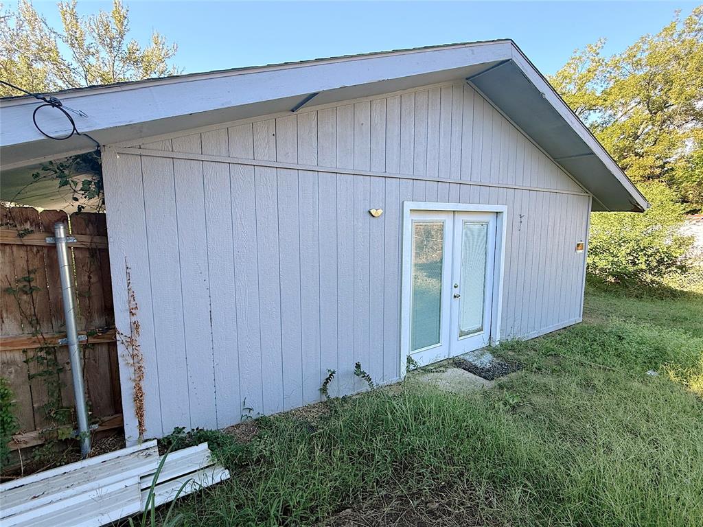 212 Paris Drive
