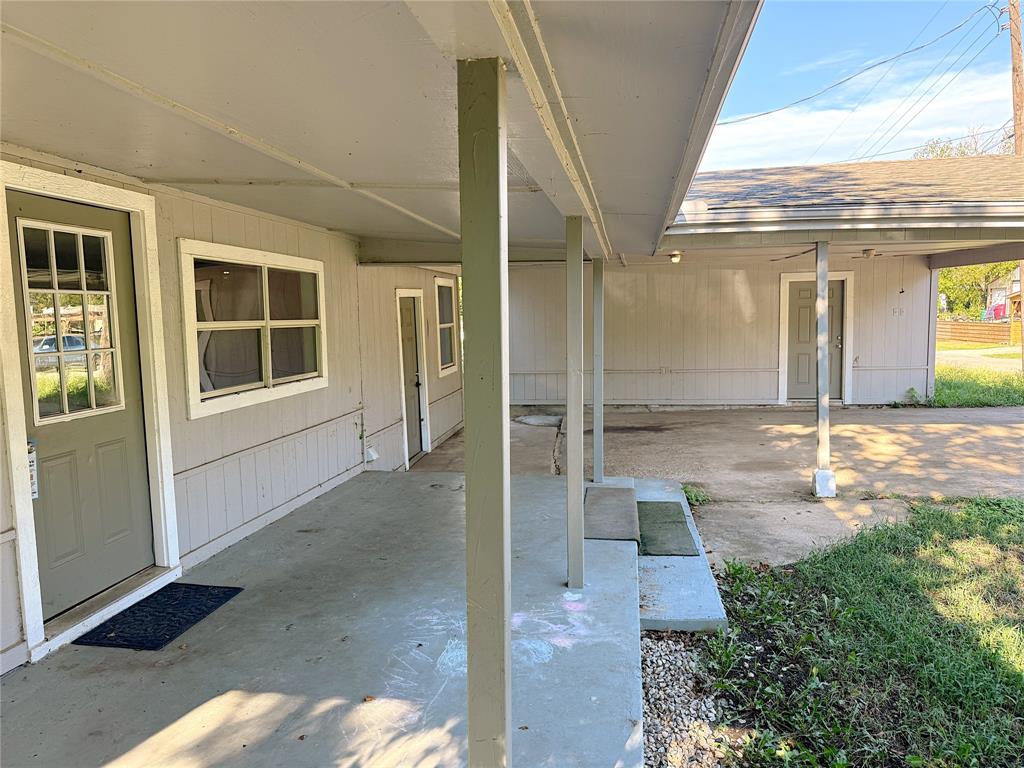 212 Paris Drive