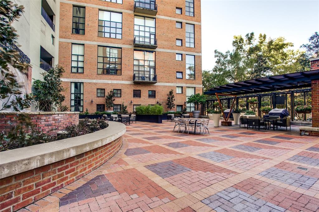 588 Condos - Residential Lease