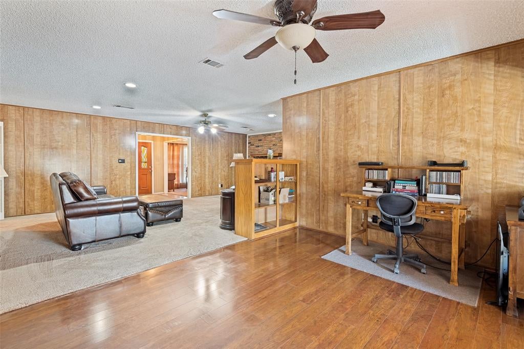 508 Estate Lane