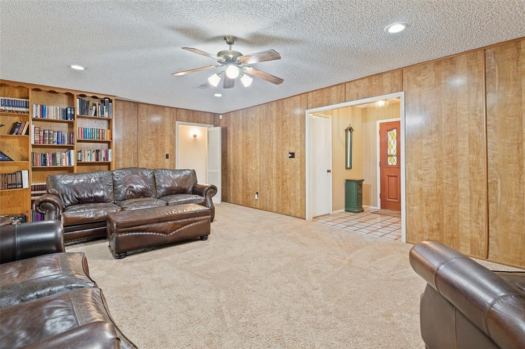508 Estate Lane