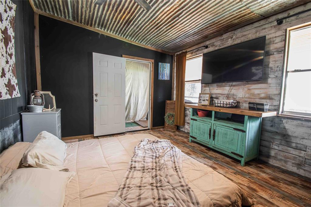 Hickory Hills III - Residential