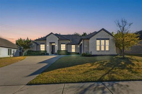 508 Yorktown Drive DeSoto TX 75115