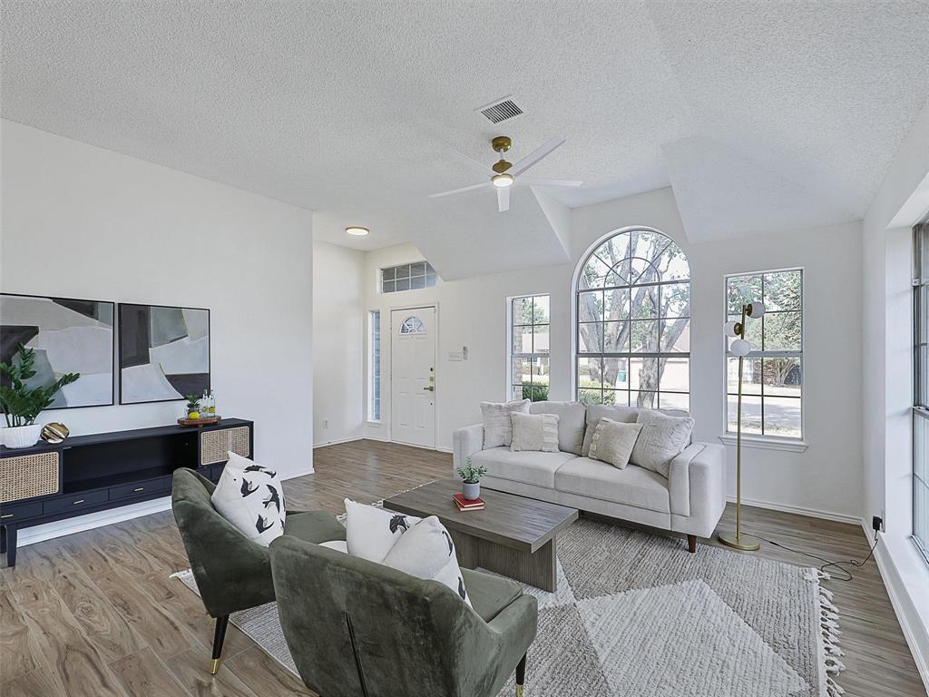 823 Shady Brook Lane