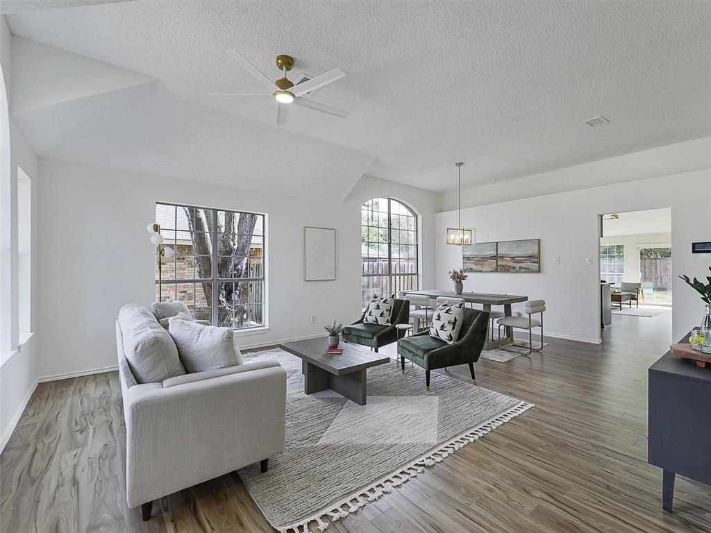 823 Shady Brook Lane