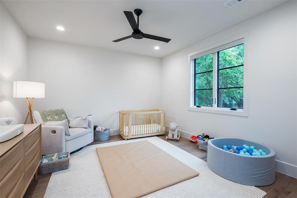 MARSH LANE 2 - Residential