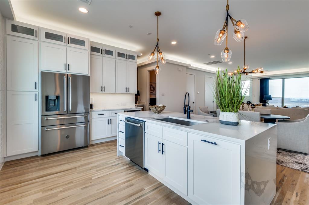 4921 Blaynes View
