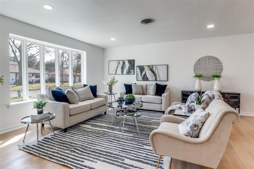 8453 Sweetwater Drive