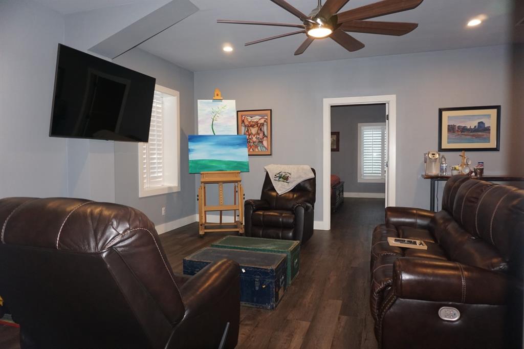 cross roads - Residential