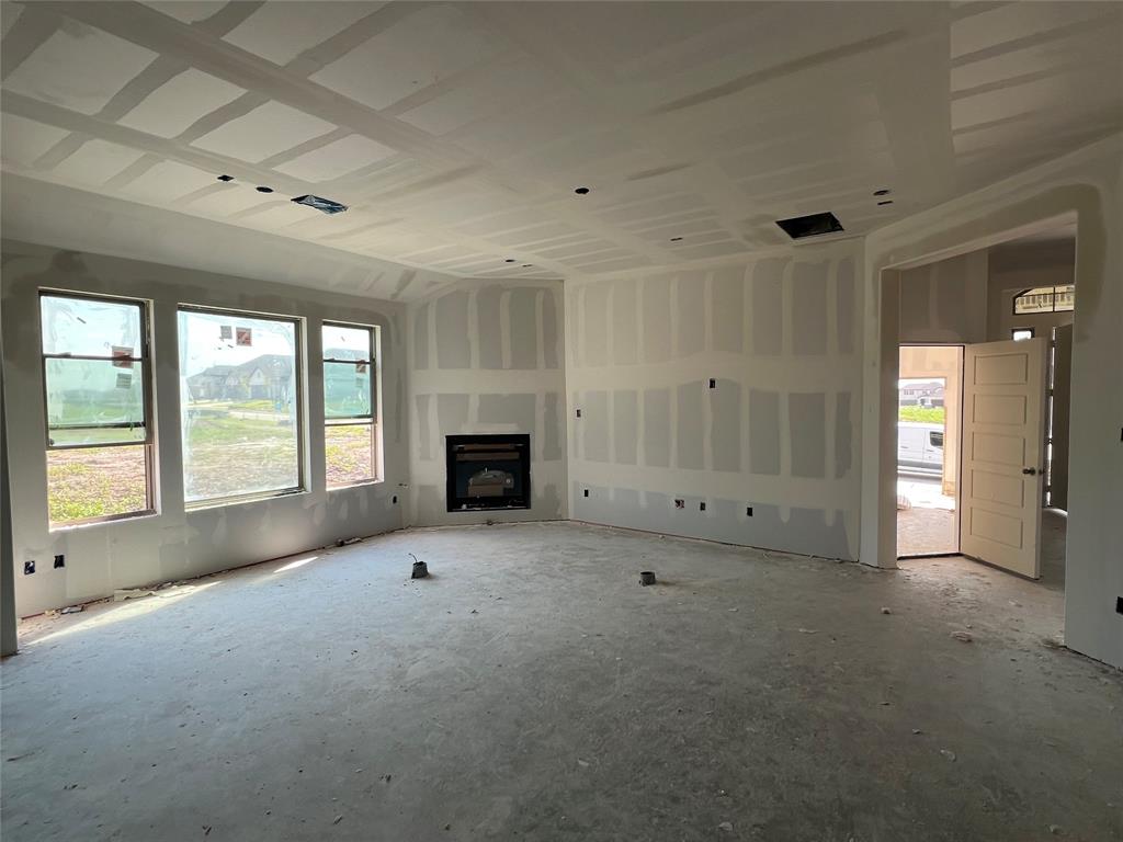3822 Walnut Creek Drive