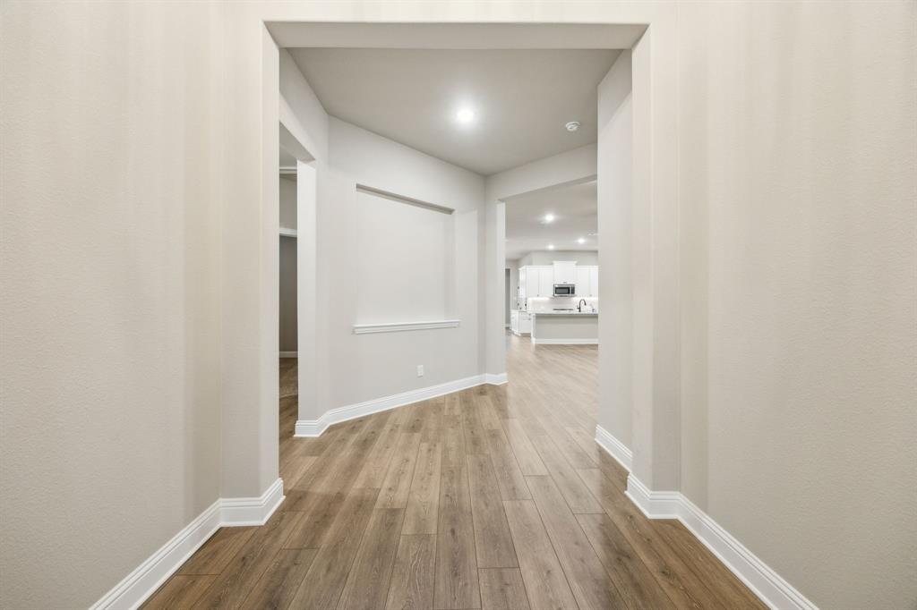 3822 Walnut Creek Drive