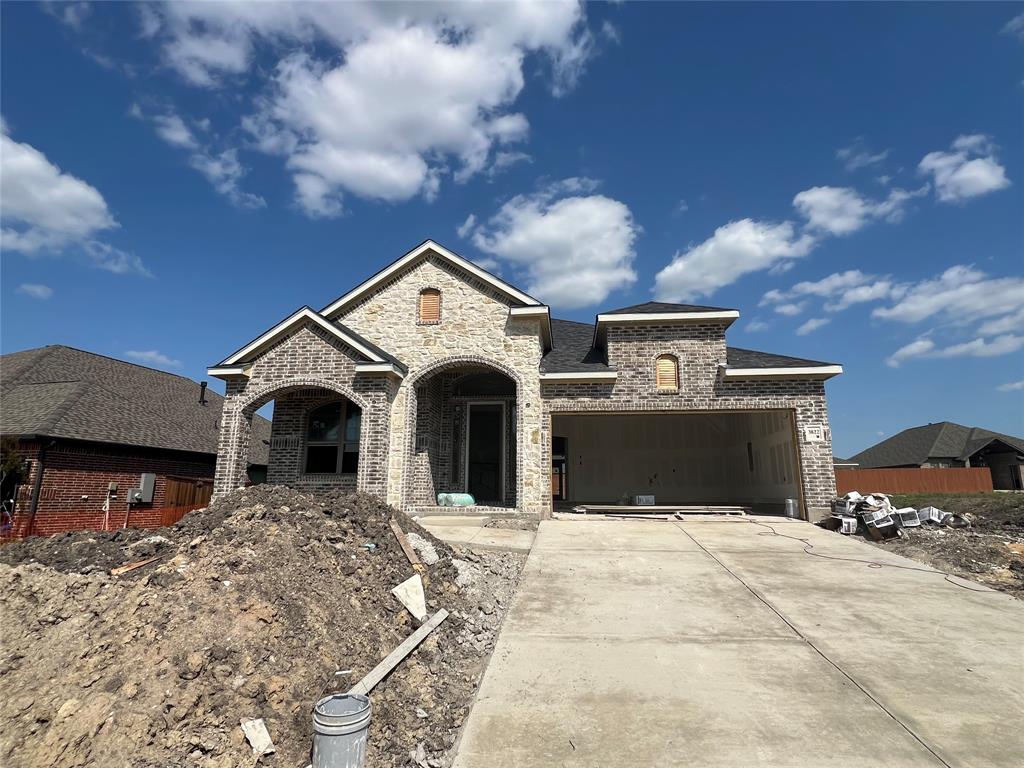 3822 Walnut Creek Drive