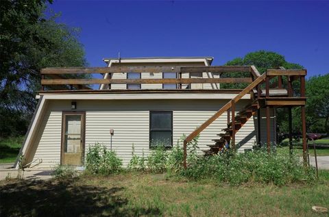 A home in Hudson Oaks