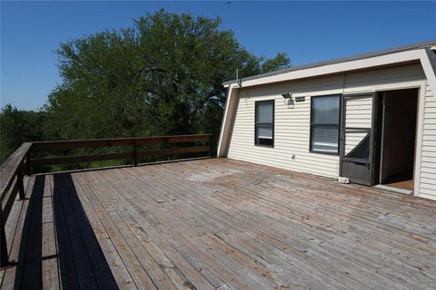 A home in Hudson Oaks