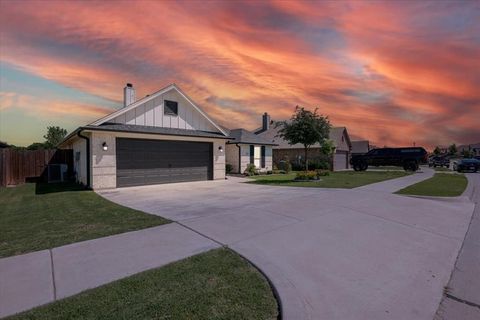 321 Paloma Street Weatherford TX 76087