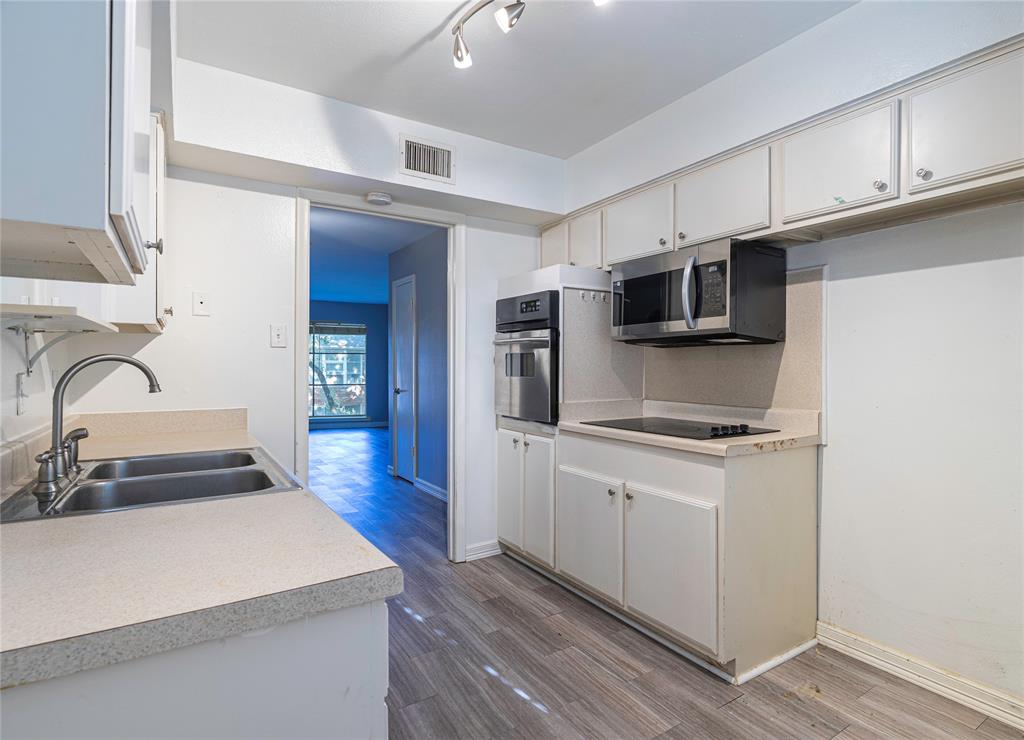 Tanglewood Townhomes Condominiums - Residential