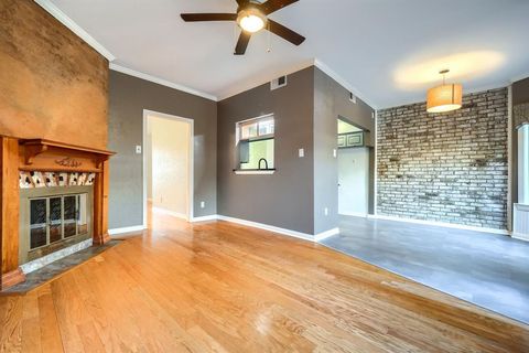 Tiny photo for 607 Trailwood Court, Garland, TX 75043 (MLS # 21072804)