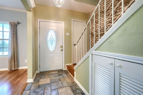 Tiny photo for 607 Trailwood Court, Garland, TX 75043 (MLS # 21072804)