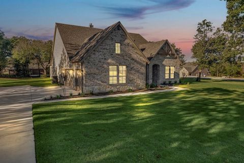 A home in Alvarado