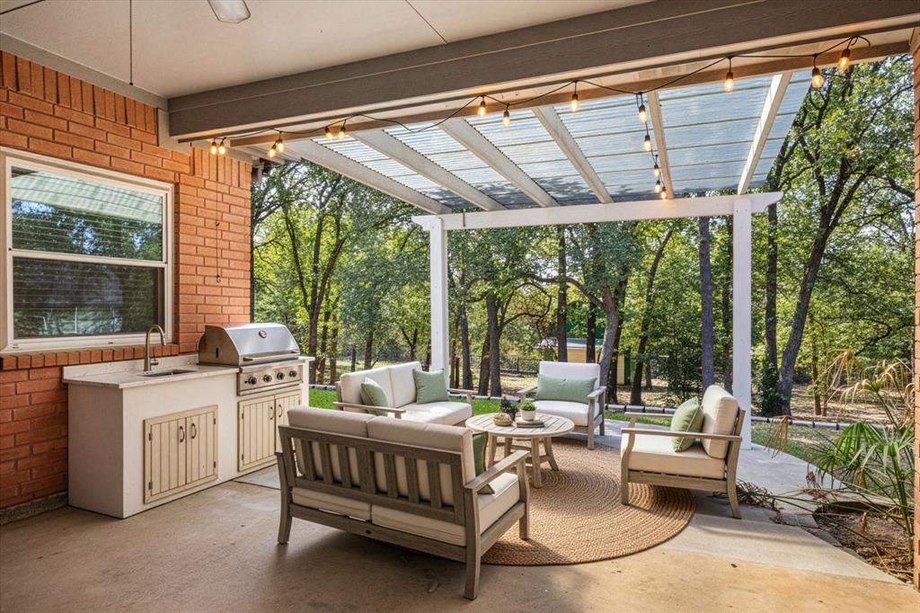 7208 Wooded Acres Trail