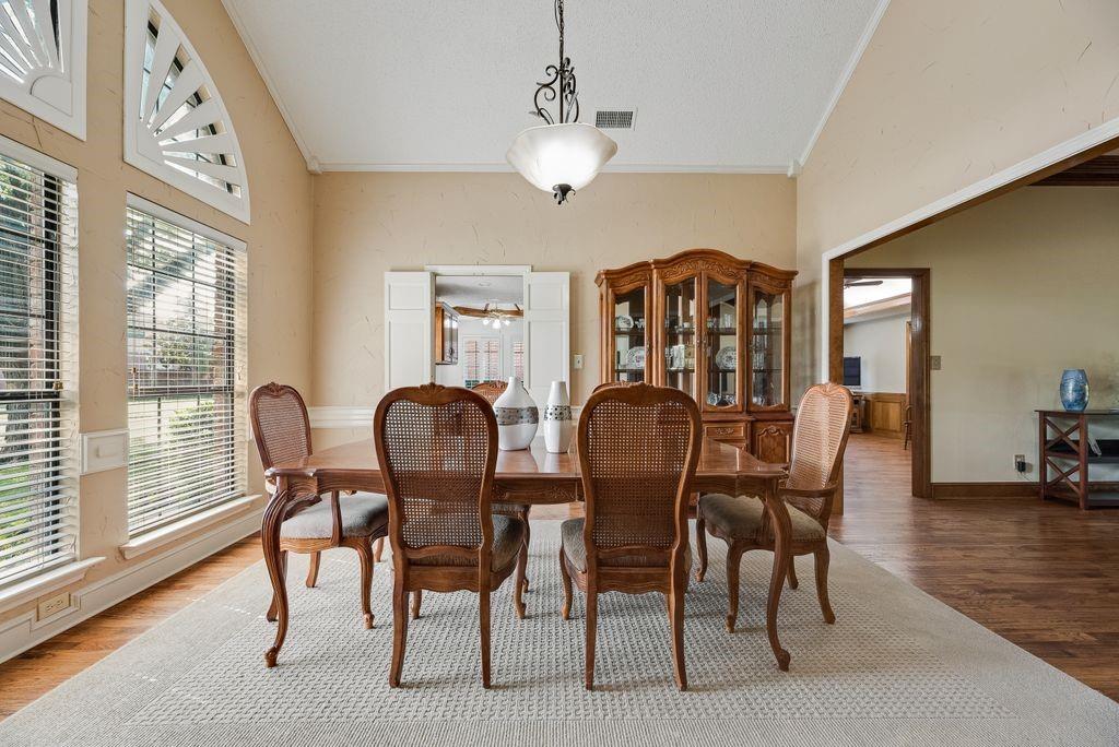 1229 Edgewood Lane