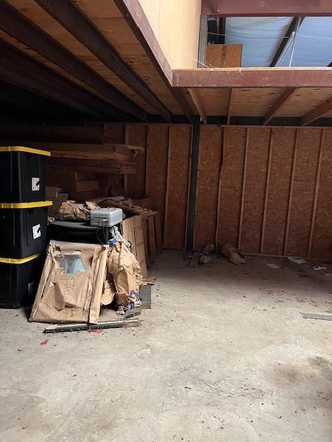 Orig Town Of Commerce - Commercial Sale