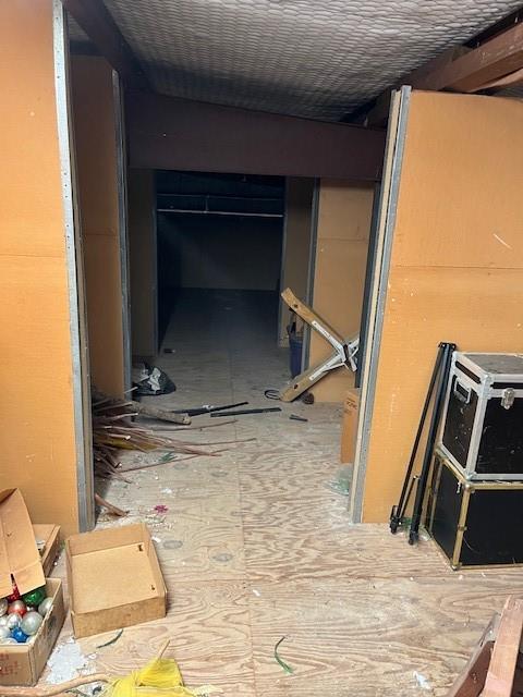 Orig Town Of Commerce - Commercial Sale