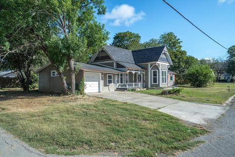 A home in Kemp