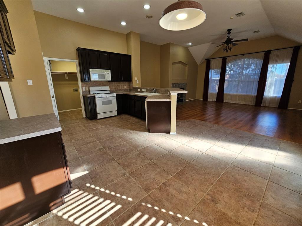 Legend Crest Ph I - Residential Lease