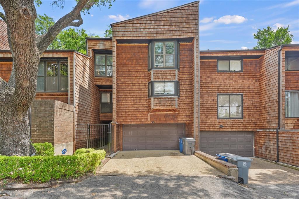 Fair Oaks Twnhms Ph 01 - Residential