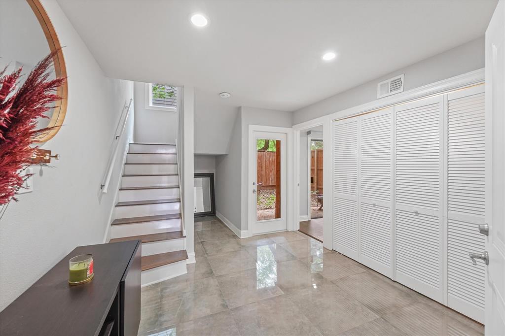 Fair Oaks Twnhms Ph 01 - Residential