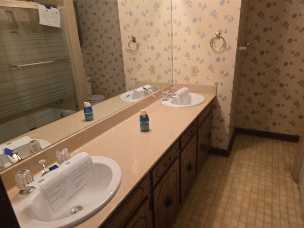 Greenbriar Estate - Residential