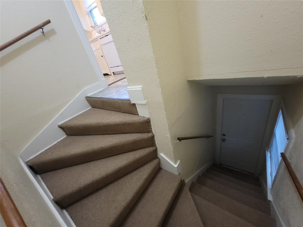 Hughes H G - Residential Lease