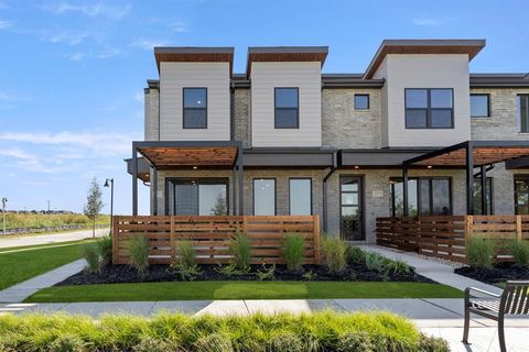 2001 Aldrich Mews Celina TX 75009