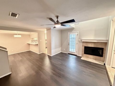 Photo of 333 Melrose Drive #18C, Richardson, TX 75080 (MLS # 21169649)